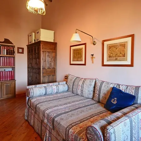 Hostal De 12, Emma * Todi
