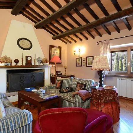 Hostal De 12, Emma * Todi
